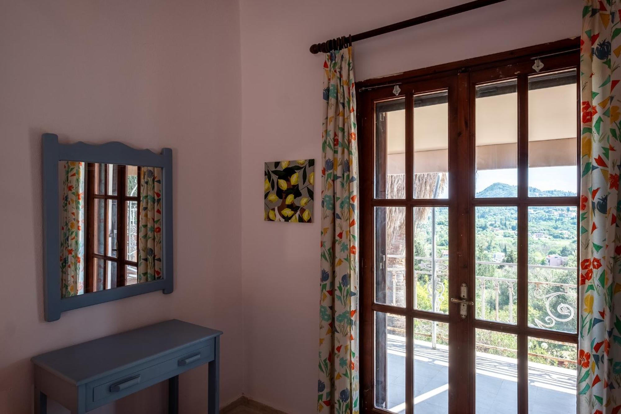 Апартаменты Kokkini Peach House Kokkinion Экстерьер фото