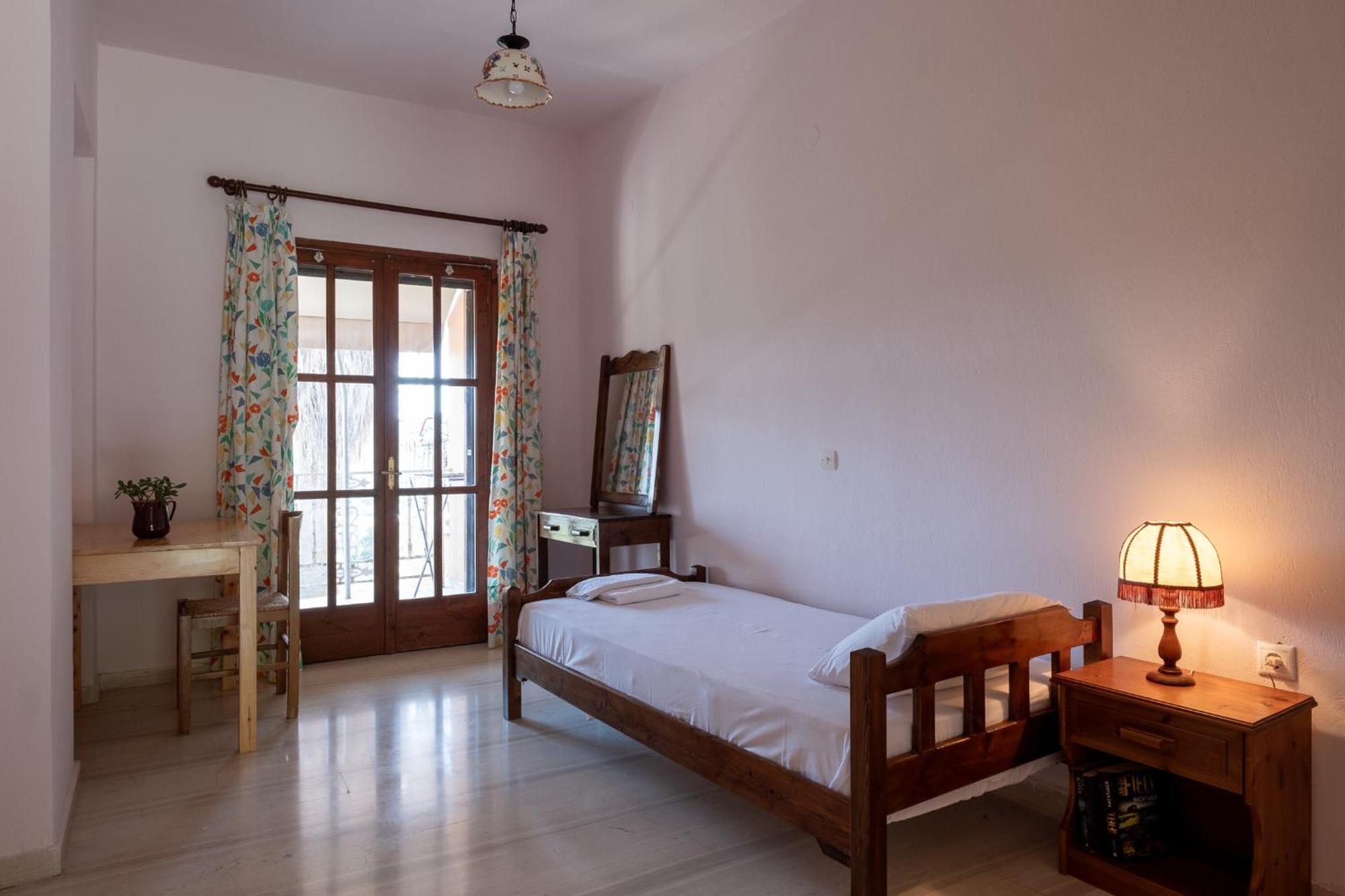 Апартаменты Kokkini Peach House Kokkinion Экстерьер фото